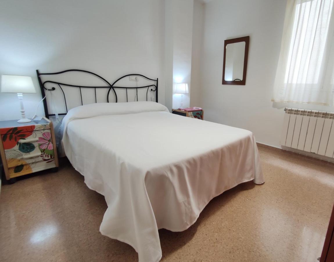 Apartamento Alameda Garden Yecla Kültér fotó
